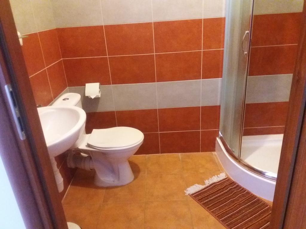 Hotel Restauracja Lorenzo Stopnica Ngoại thất bức ảnh