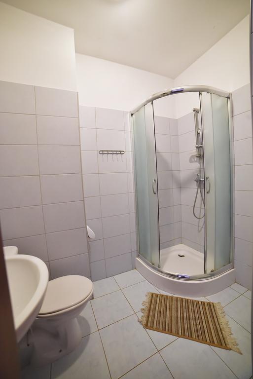 Hotel Restauracja Lorenzo Stopnica Ngoại thất bức ảnh