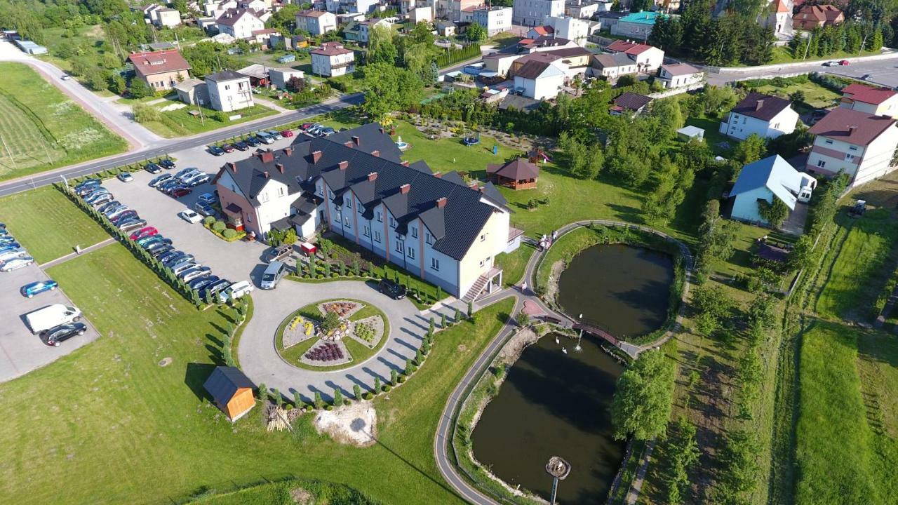 Hotel Restauracja Lorenzo Stopnica Ngoại thất bức ảnh